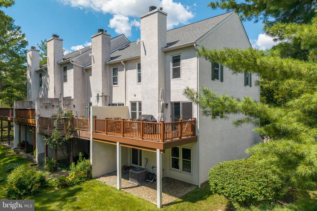 3054 MITCHELL COURT