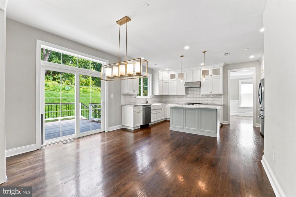 109 N LANDMARK LANE