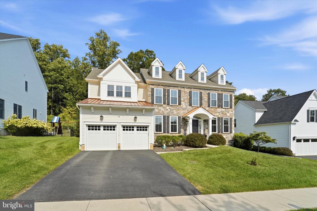 109 N LANDMARK LANE