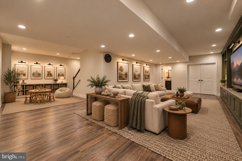 109 N LANDMARK LANE