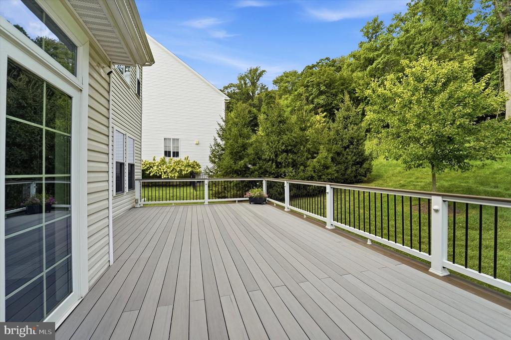 109 N LANDMARK LANE