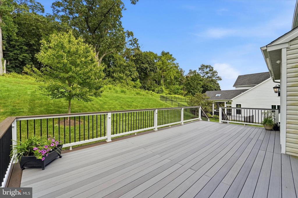 109 N LANDMARK LANE