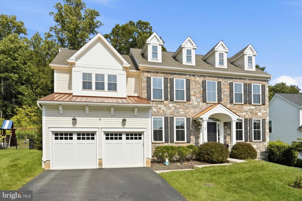 109 N LANDMARK LANE
