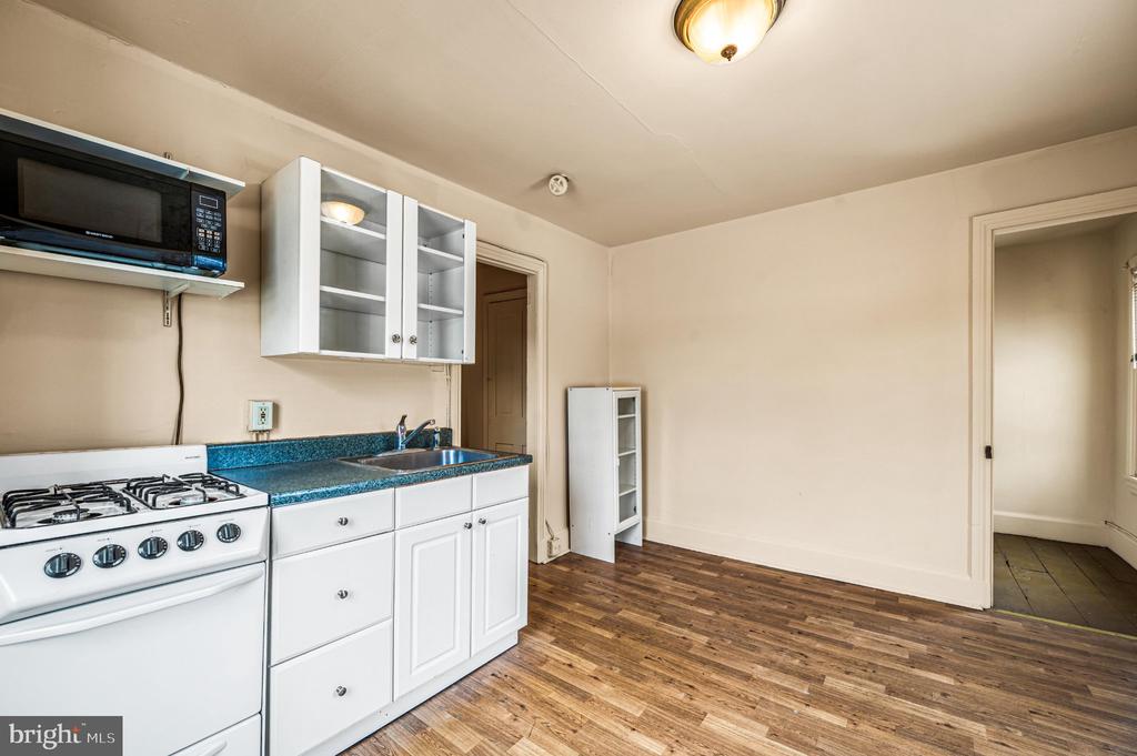 1538 BETHLEHEM PIKE