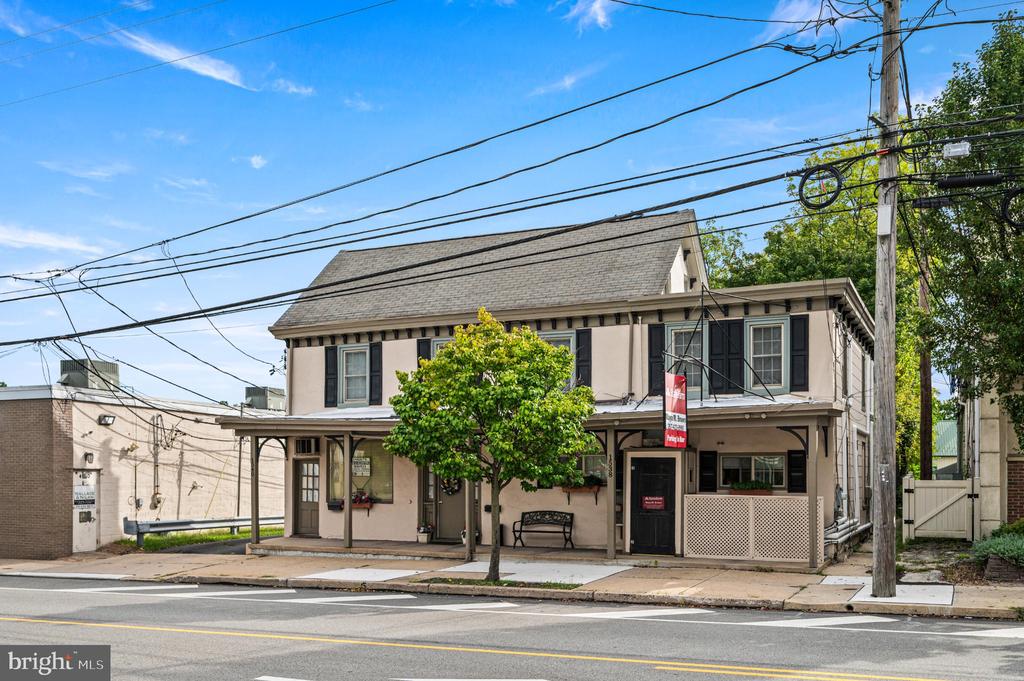 1538 BETHLEHEM PIKE