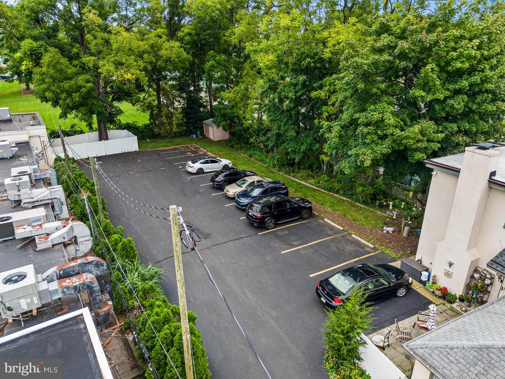 1538 BETHLEHEM PIKE