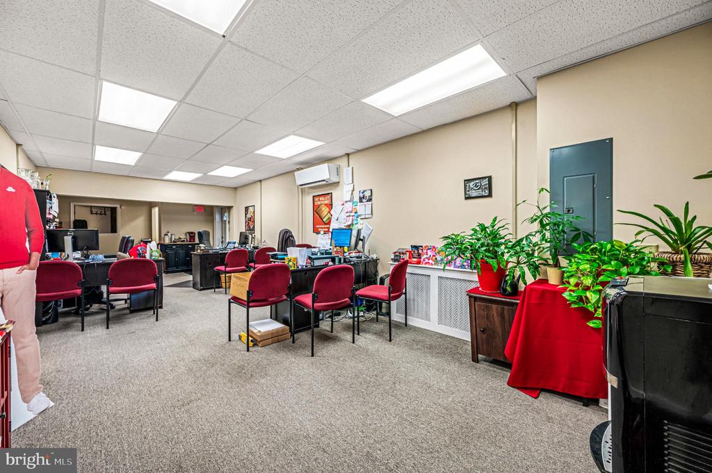 1538 BETHLEHEM PIKE