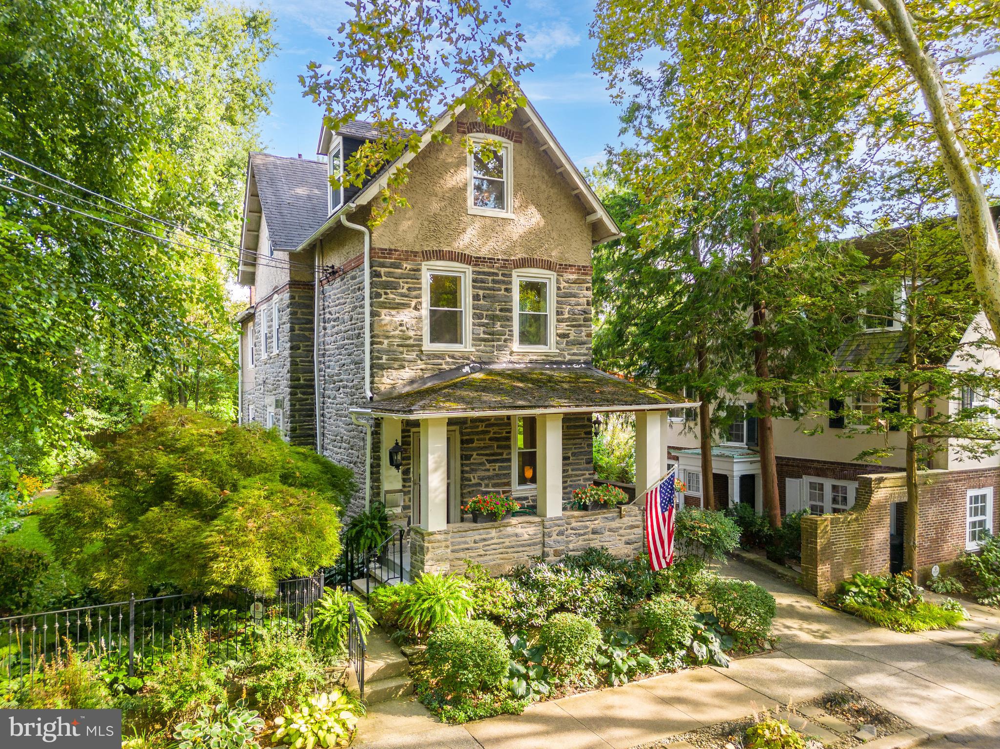 114 W ABINGTON AVENUE