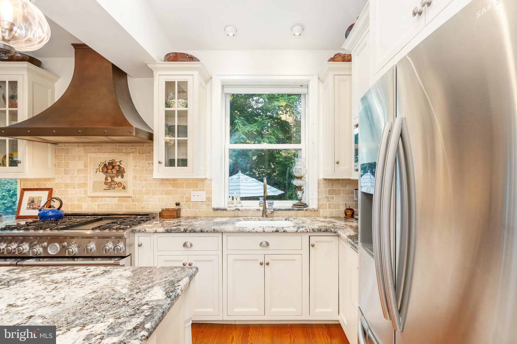 114 W ABINGTON AVENUE