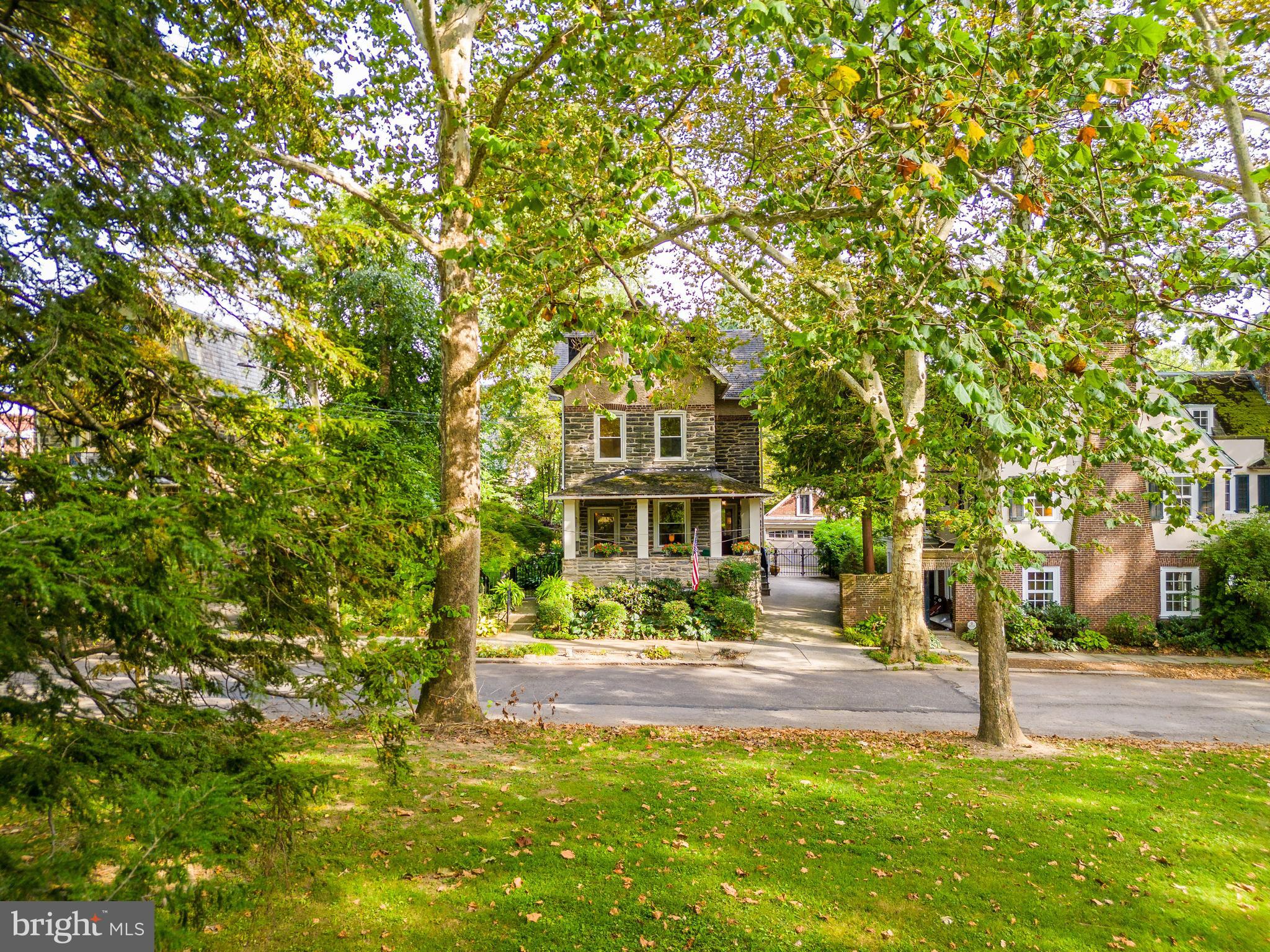 114 W ABINGTON AVENUE
