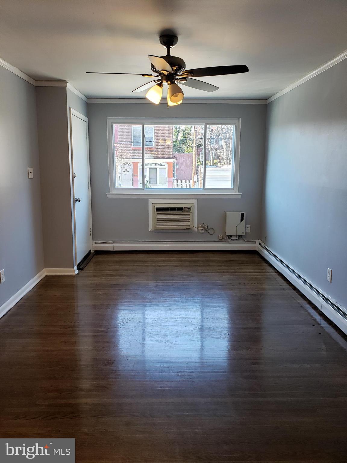 5911 N 10TH UNIT #1 STREET 1/2 1