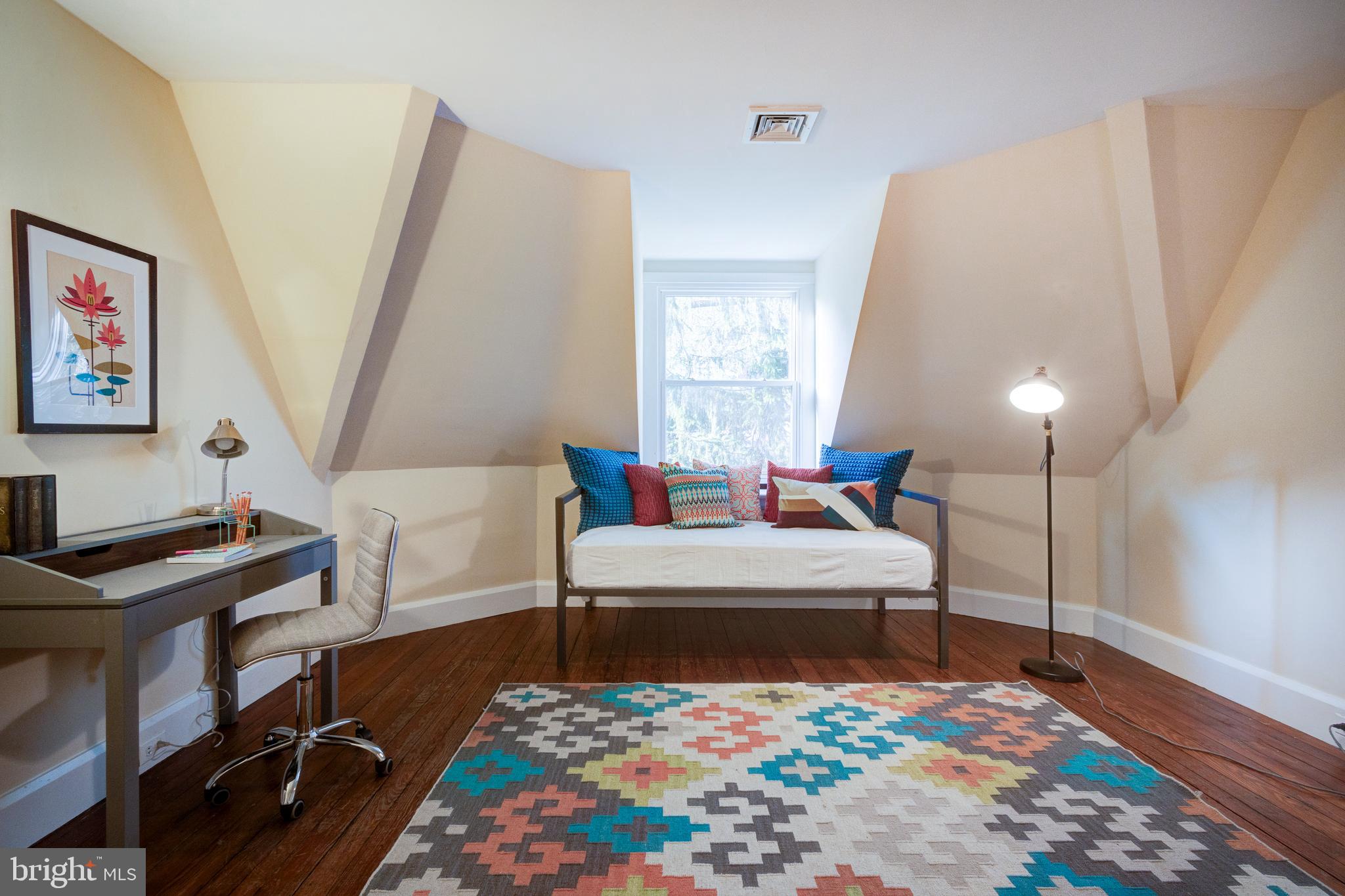 8133 SEMINOLE STREET