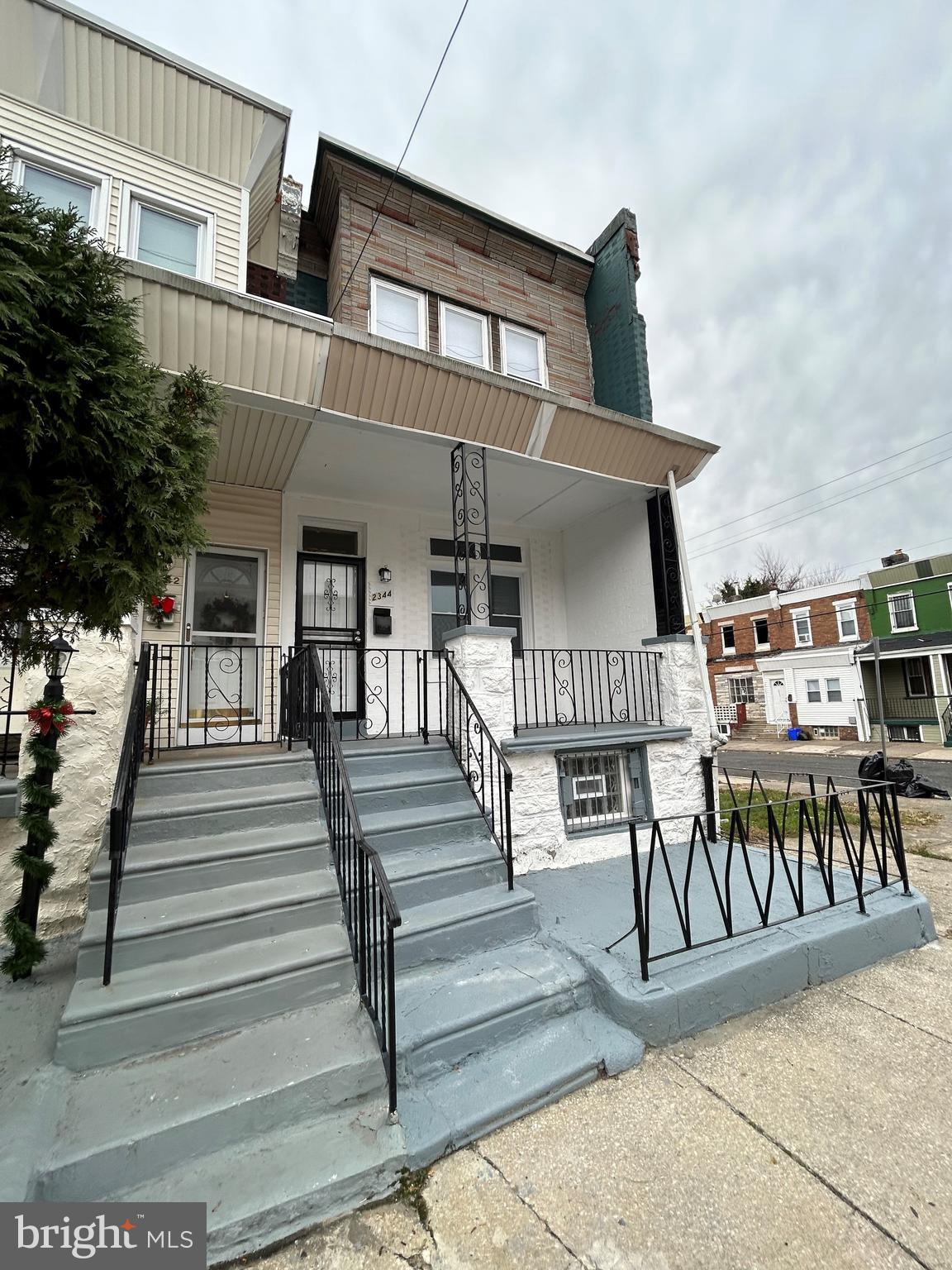 2344 W HUNTINGDON STREET