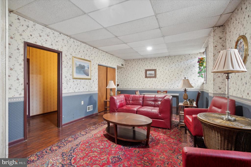 230 N 65TH STREET