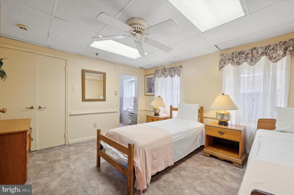 230 N 65TH STREET