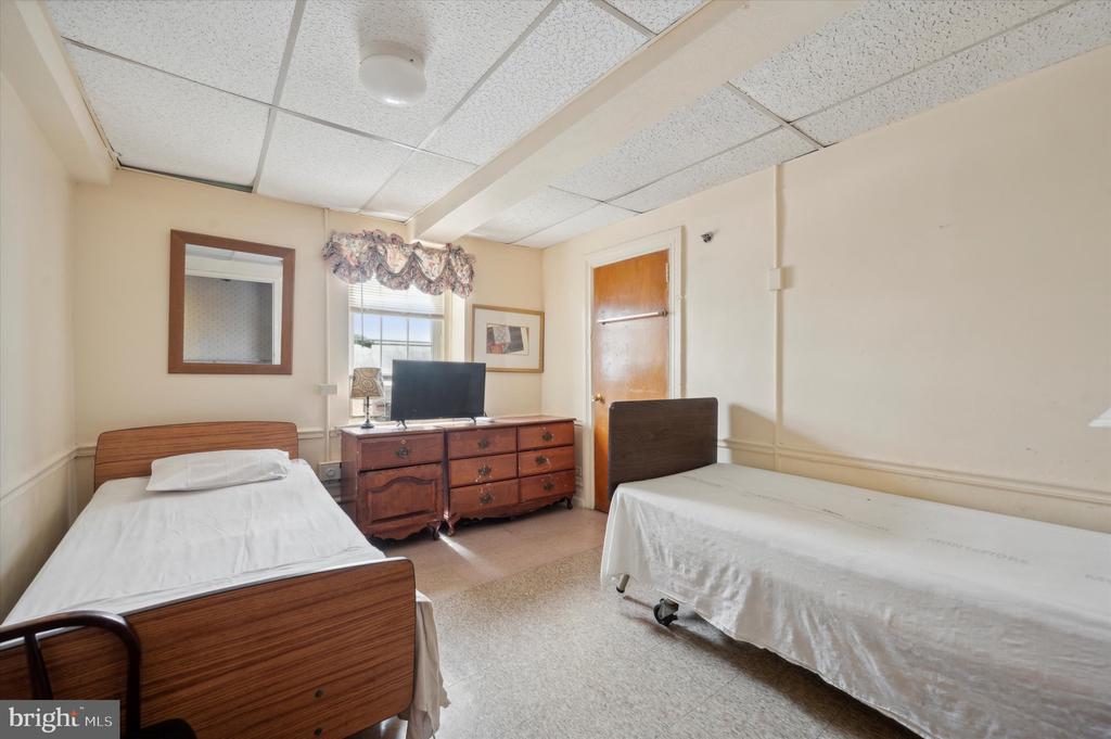 230 N 65TH STREET