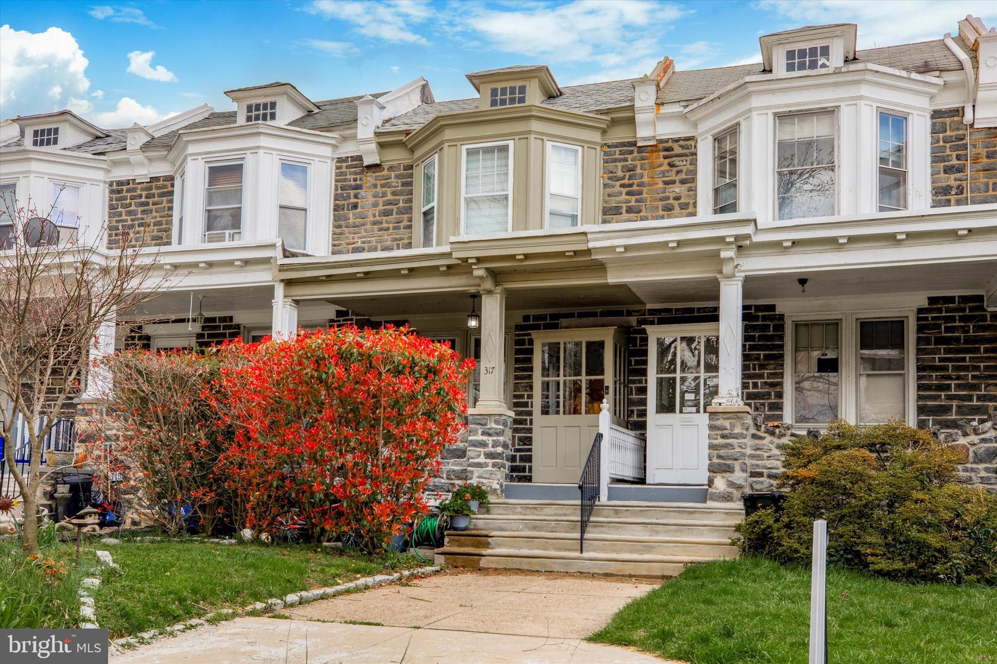 317 W LOGAN STREET