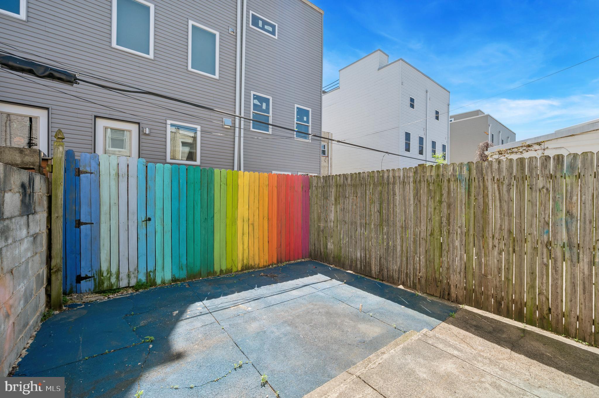 2661 TULIP STREET