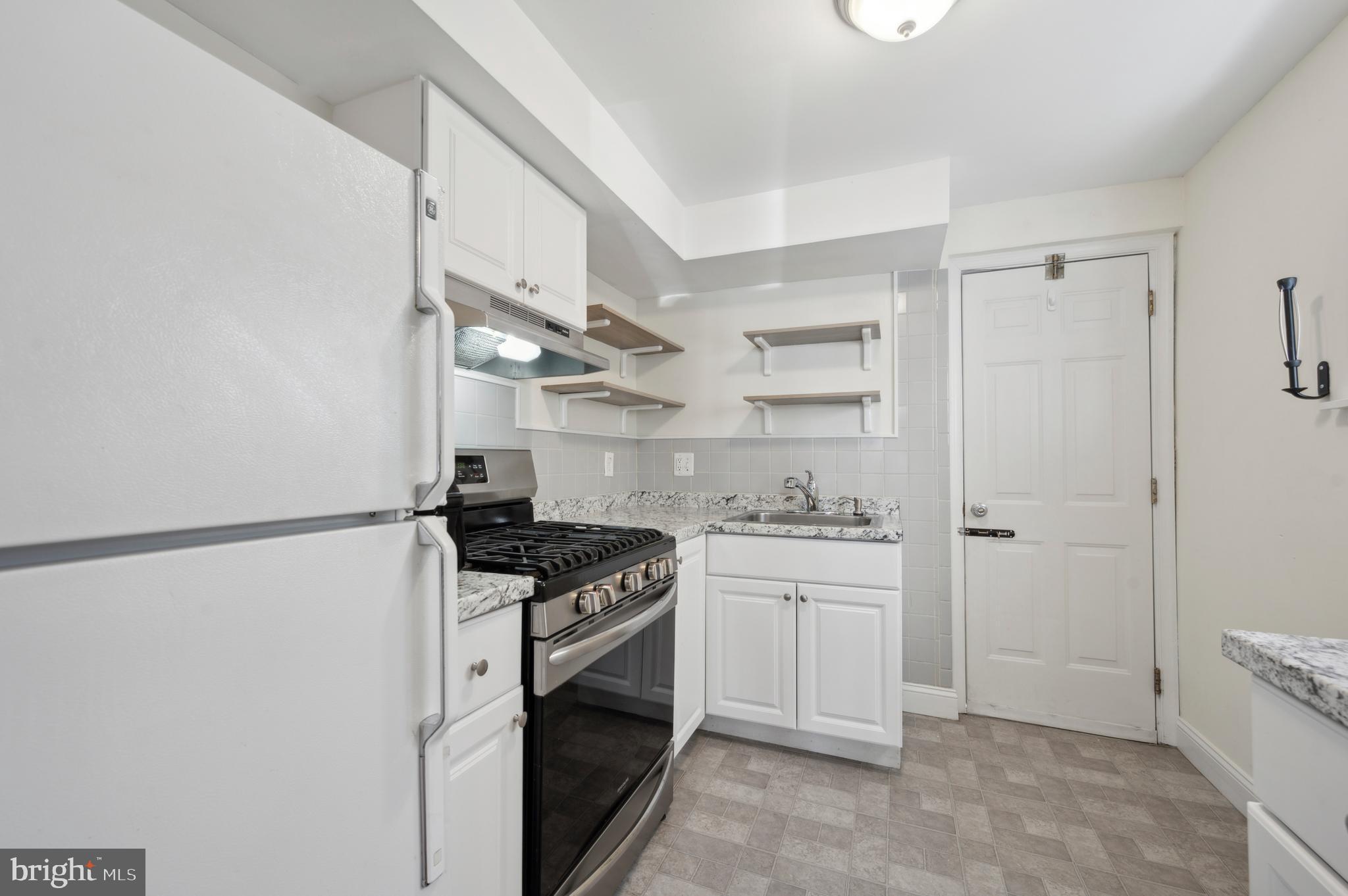 2661 TULIP STREET