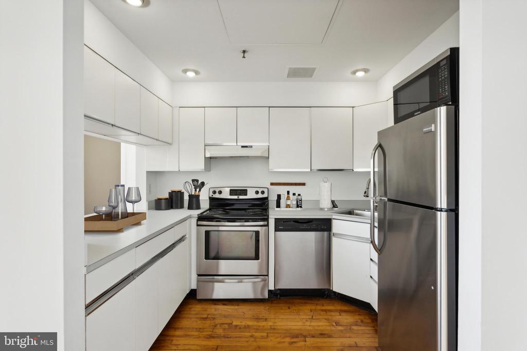 1238 CALLOWHILL STREET 701