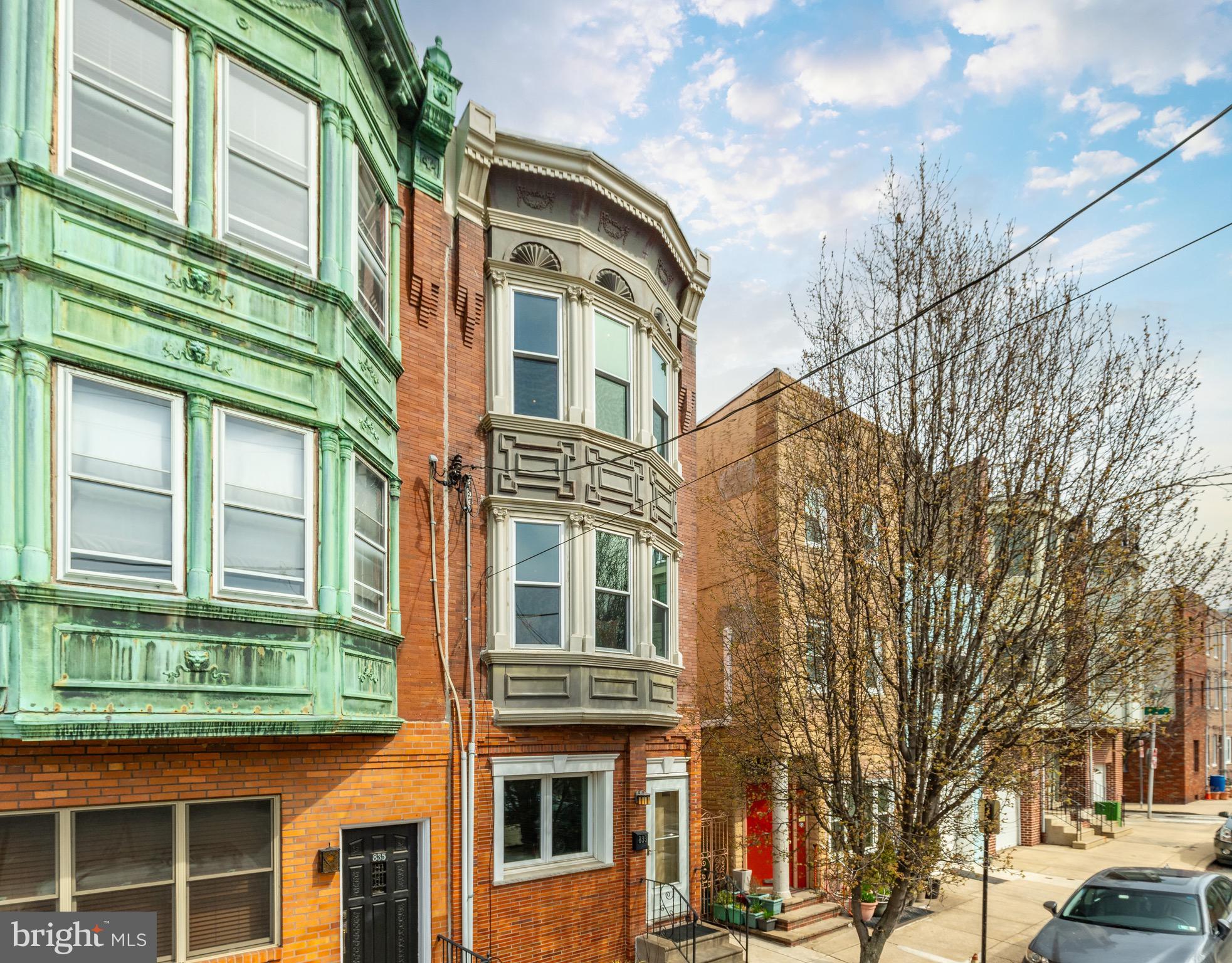833 CATHARINE STREET