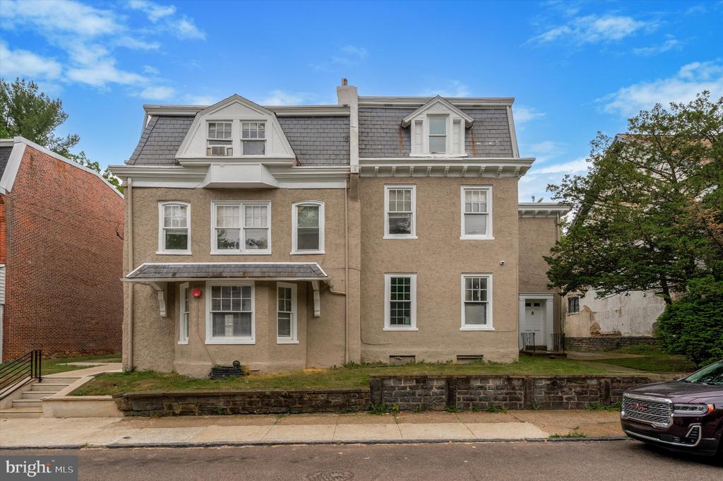 62-64 W HARVEY STREET