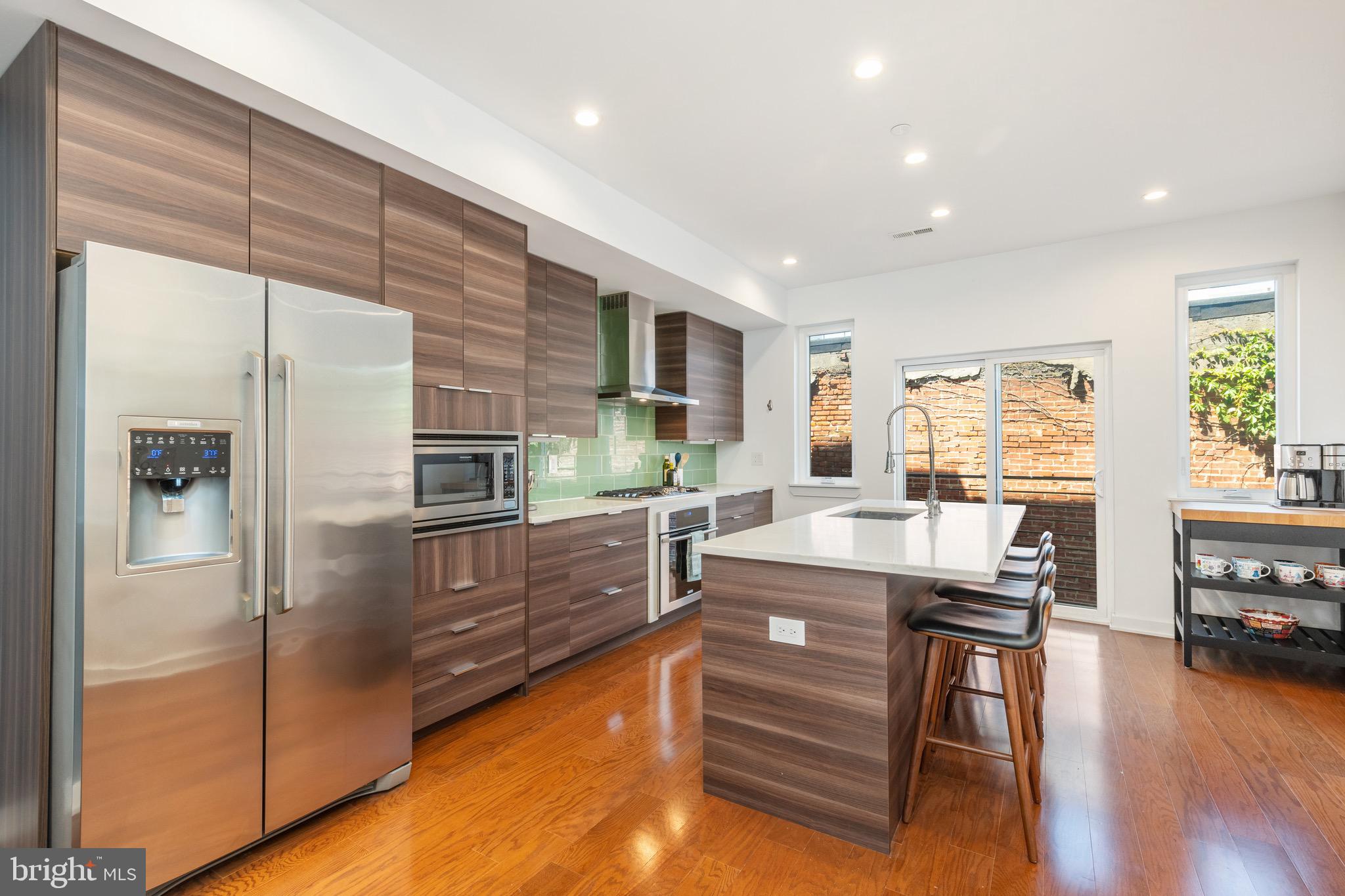 1326-36 N MASCHER STREET I