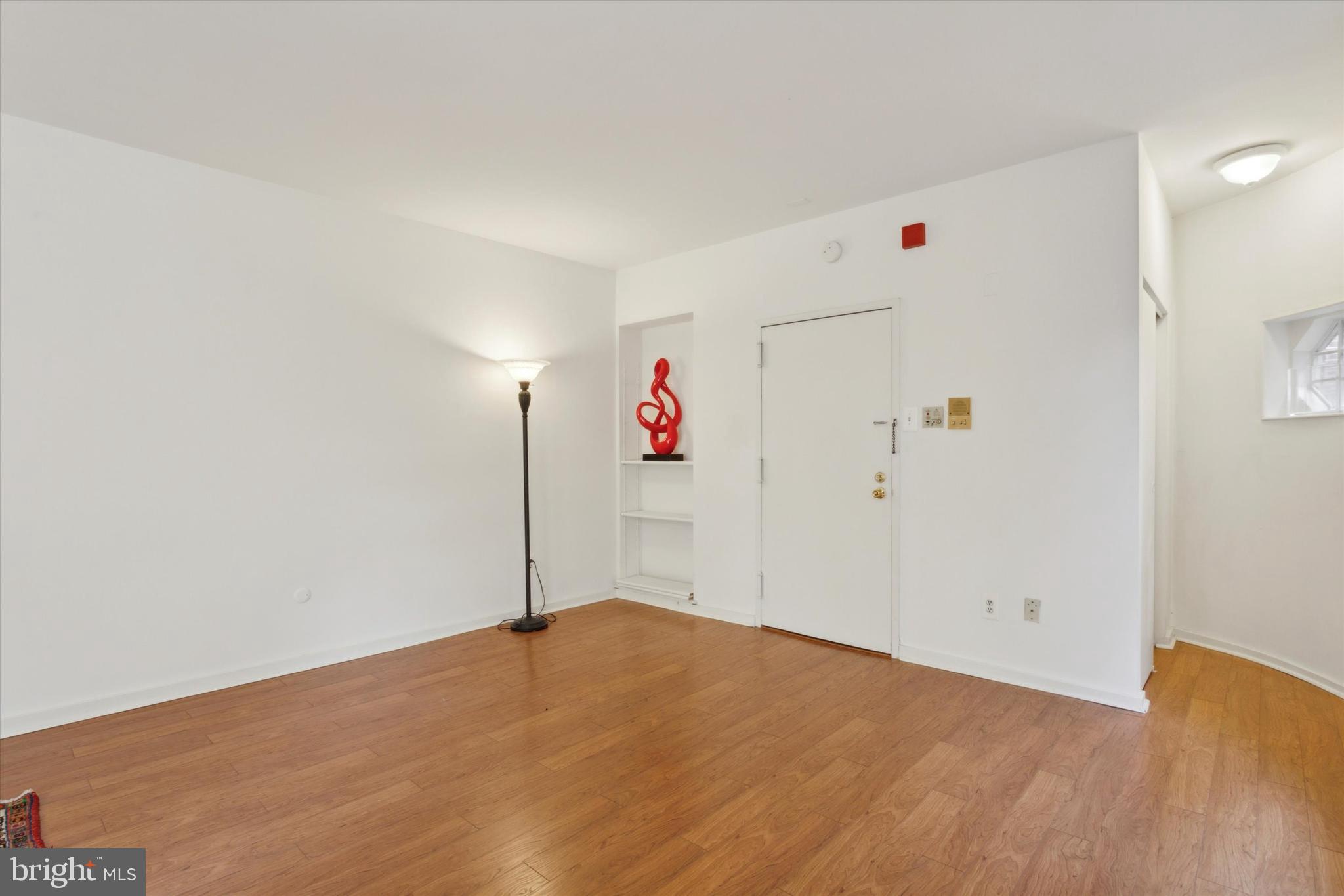 924 SPRUCE STREET 102
