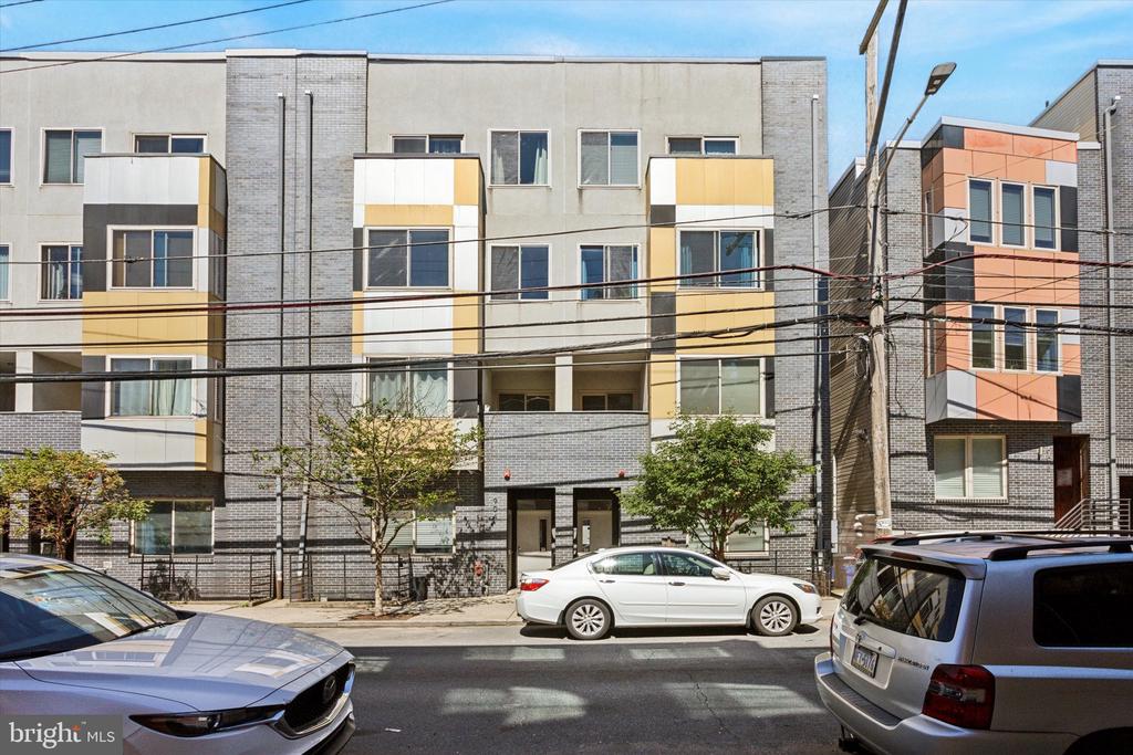 906 N 16TH STREET 1