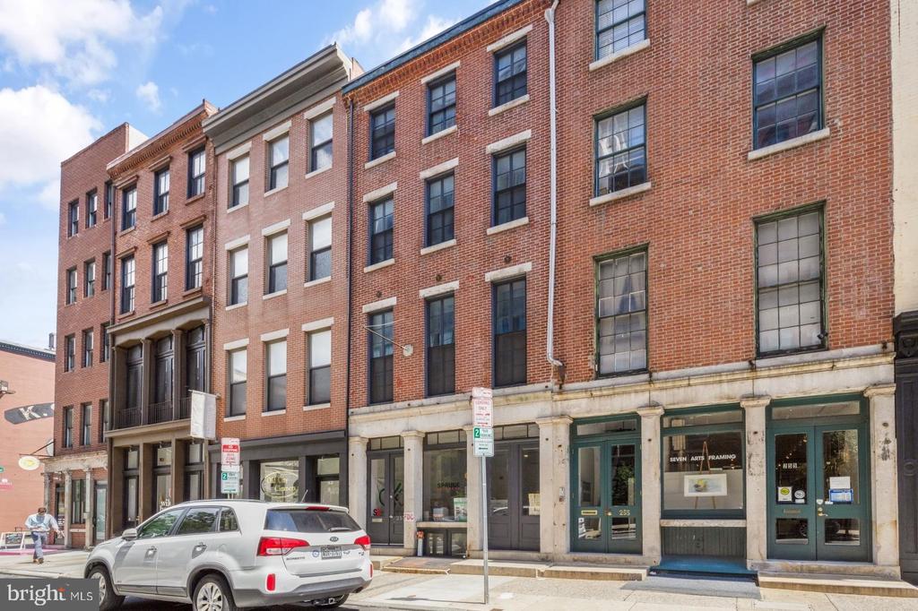 257 N 3RD STREET