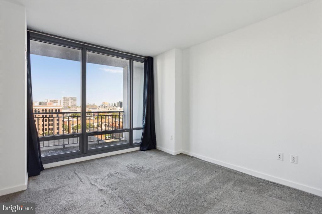 2101 MARKET STREET 808