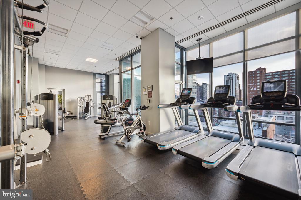 2101 MARKET STREET 808