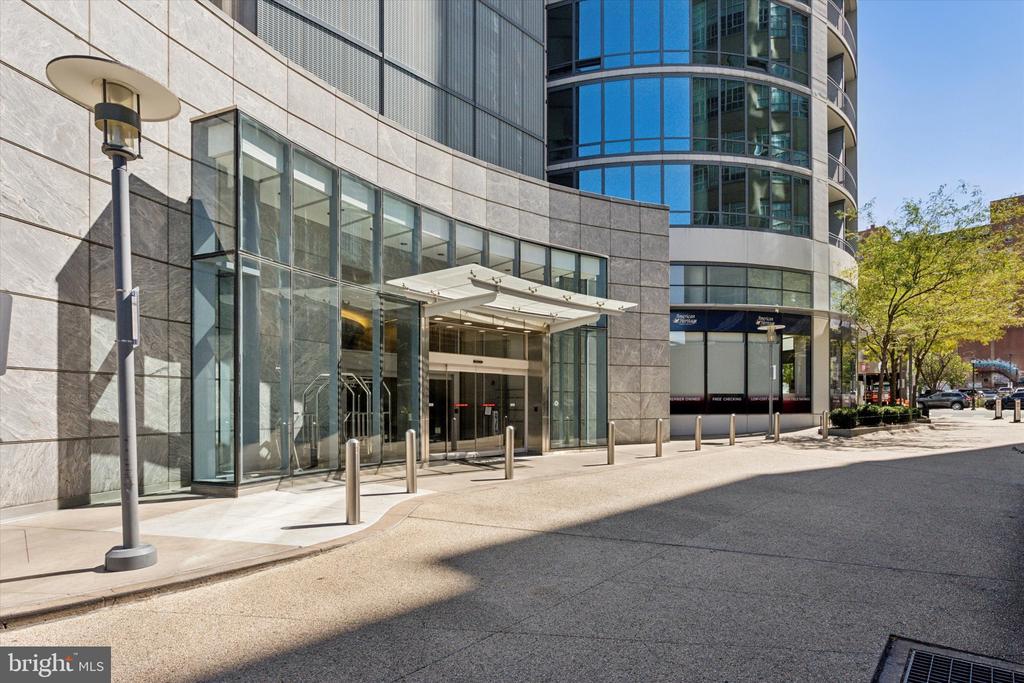 2101 MARKET STREET 808
