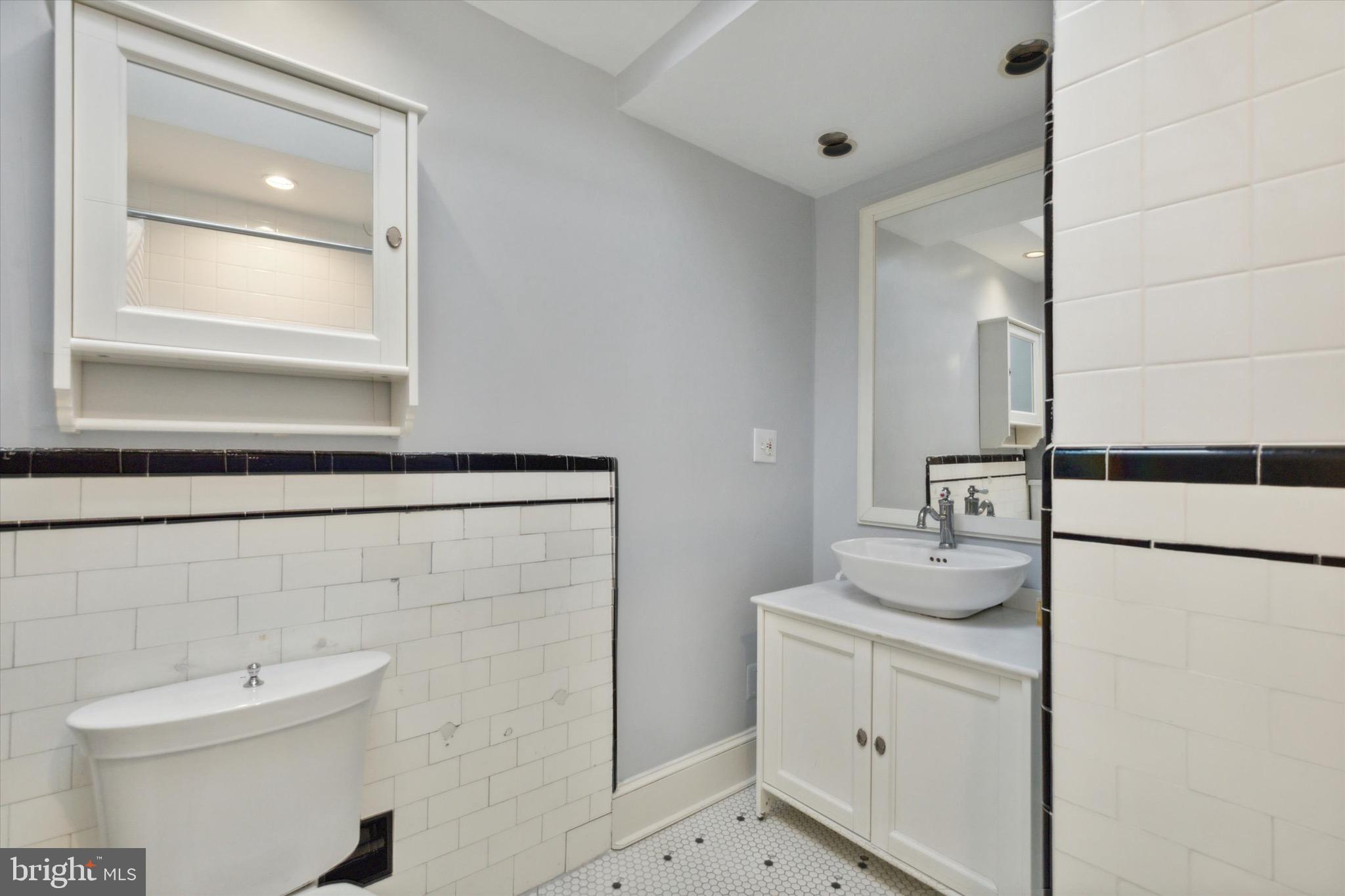 3441 W PENN STREET