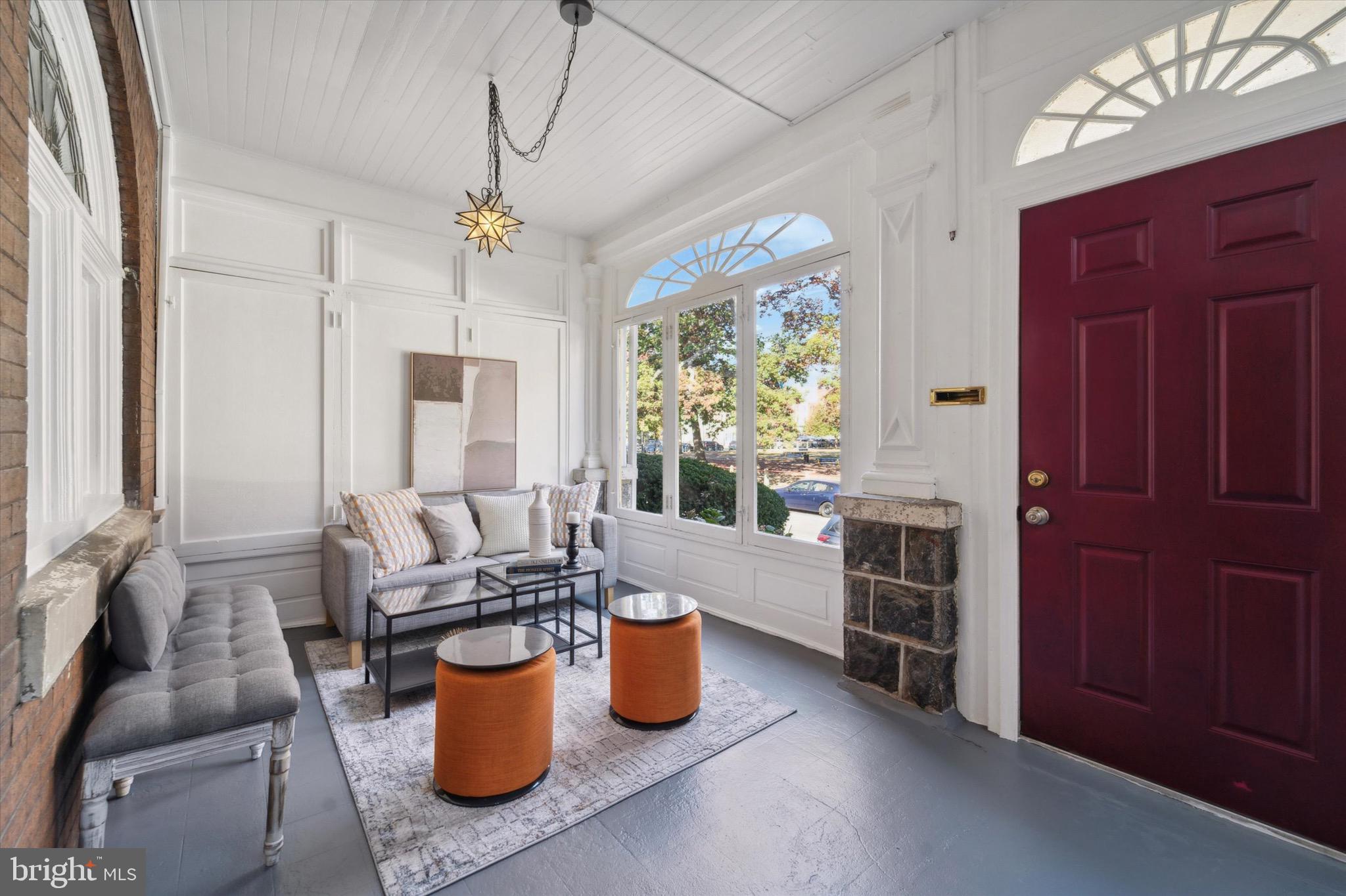 5132 LARCHWOOD AVENUE