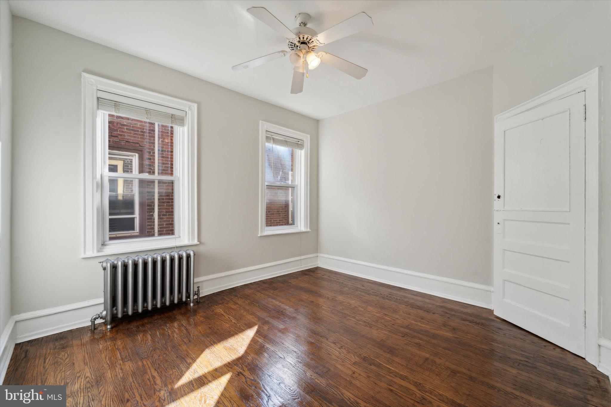 5132 LARCHWOOD AVENUE