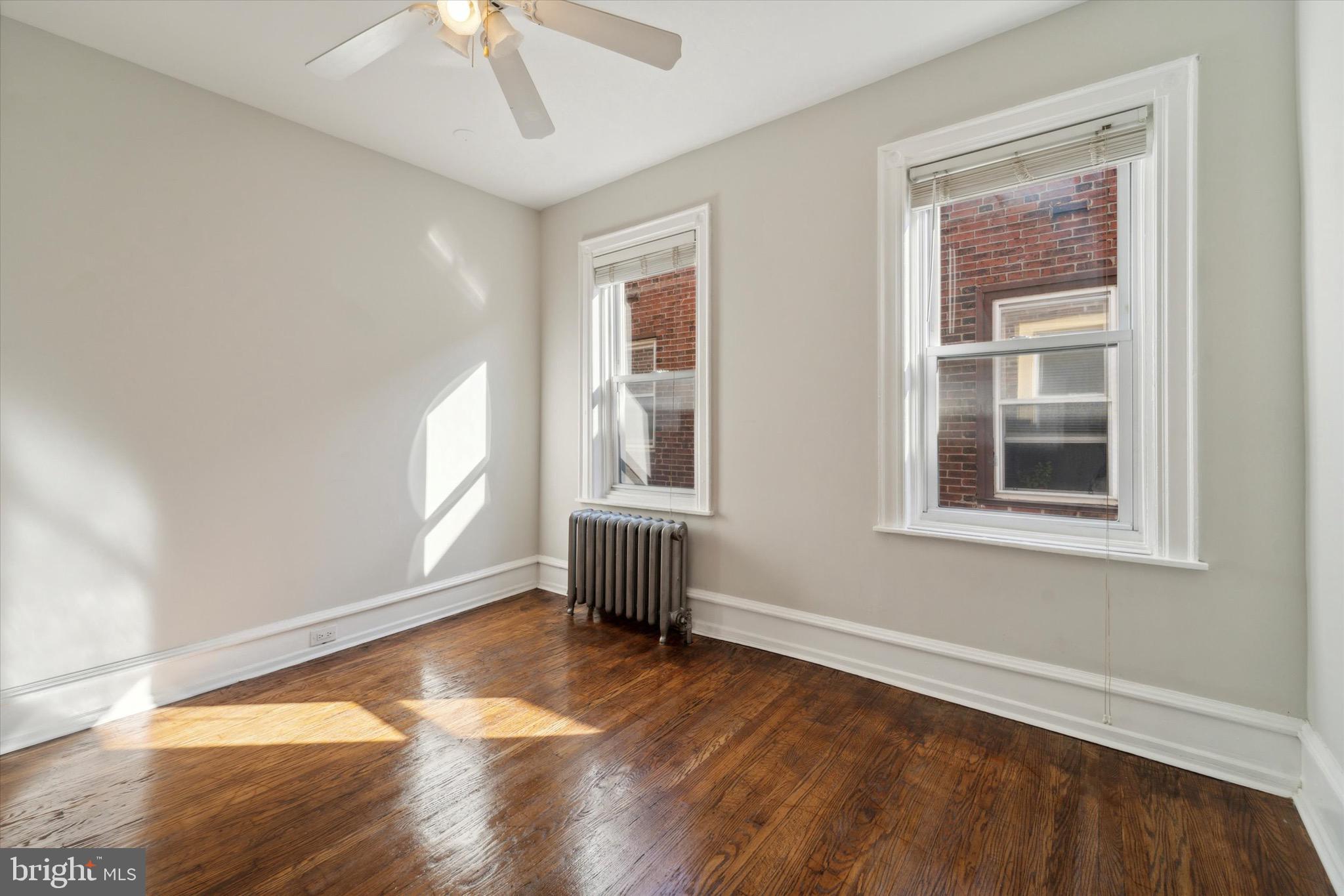 5132 LARCHWOOD AVENUE