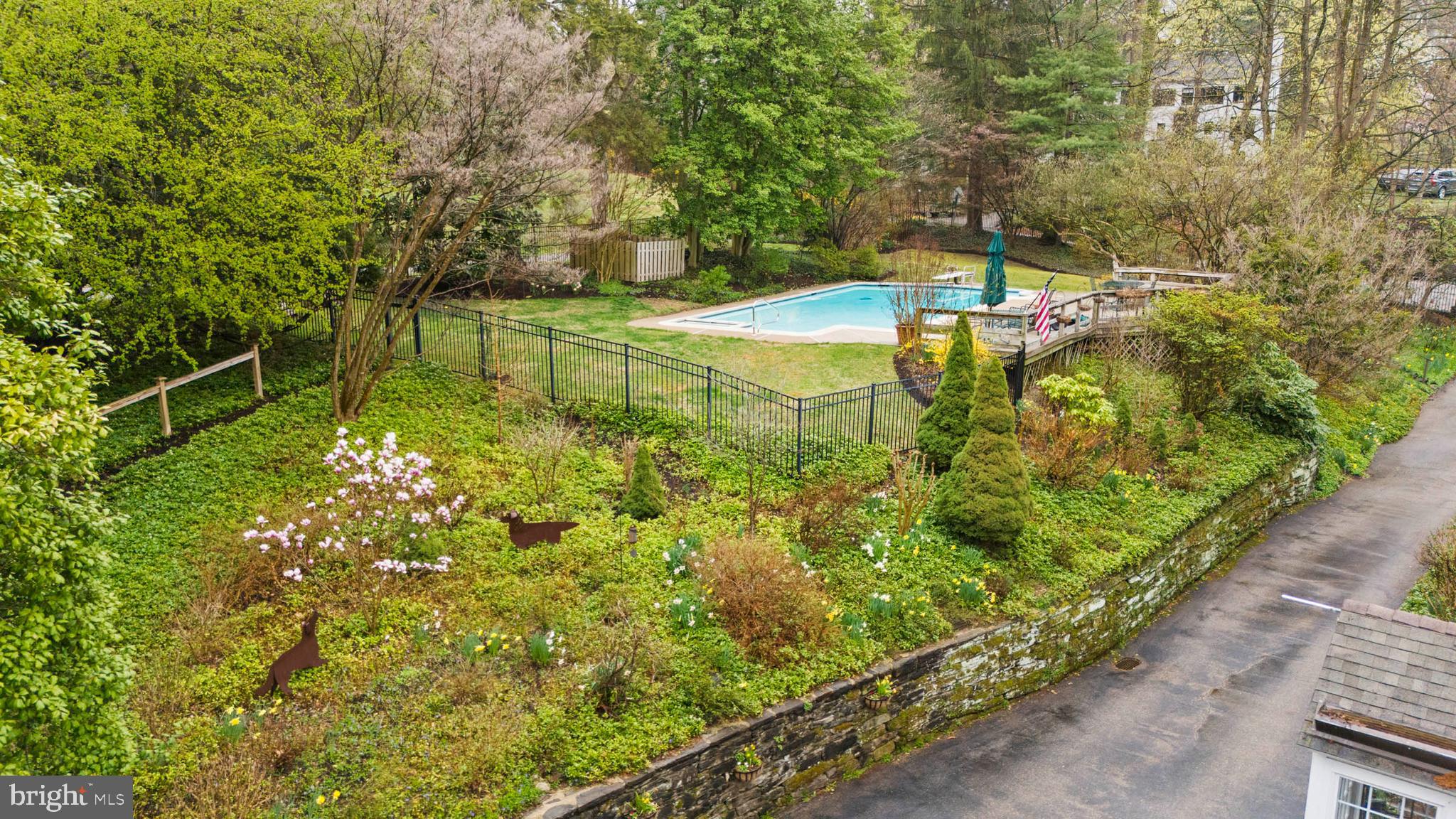 11 W BELLS MILL ROAD