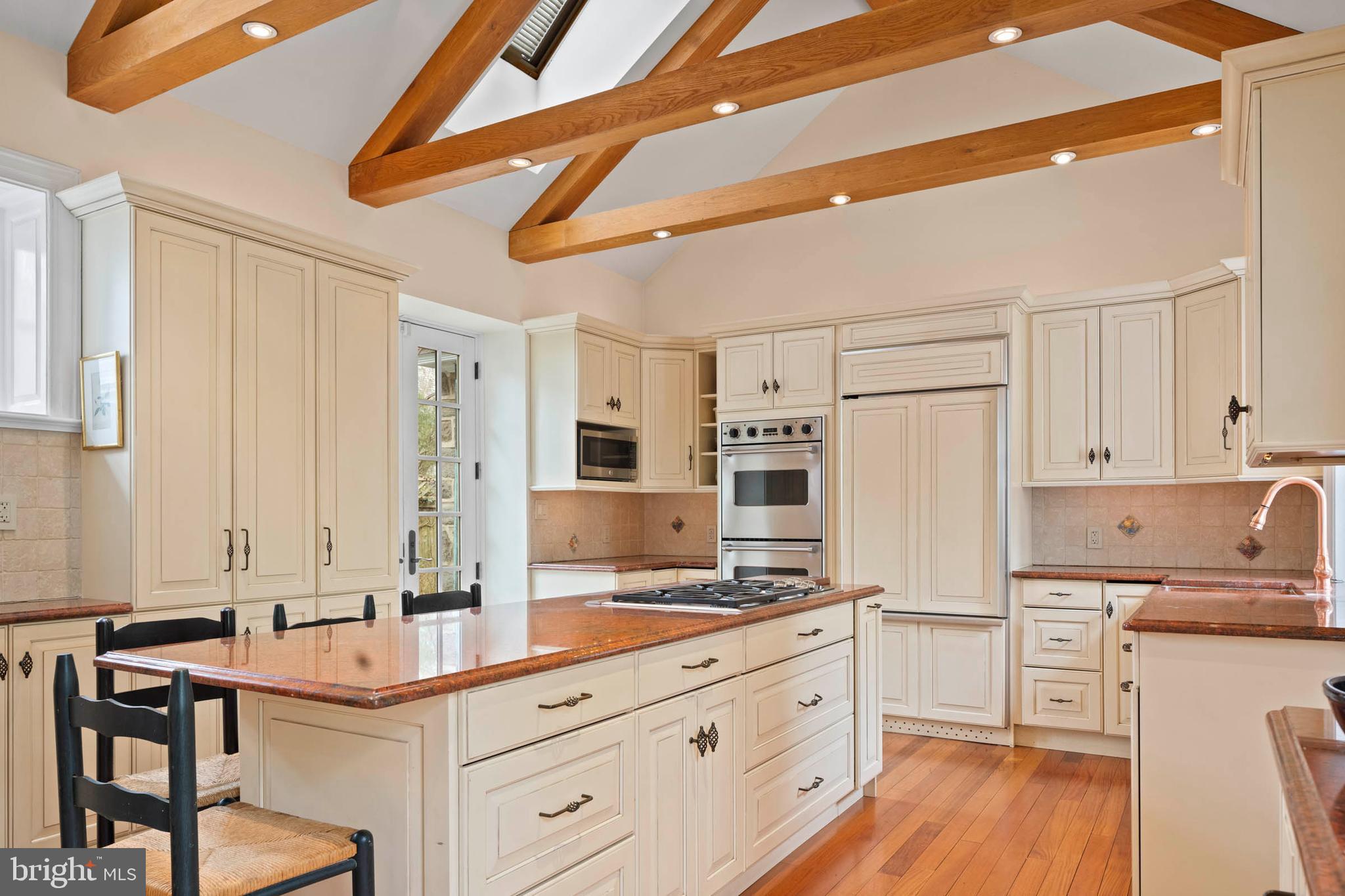 11 W BELLS MILL ROAD