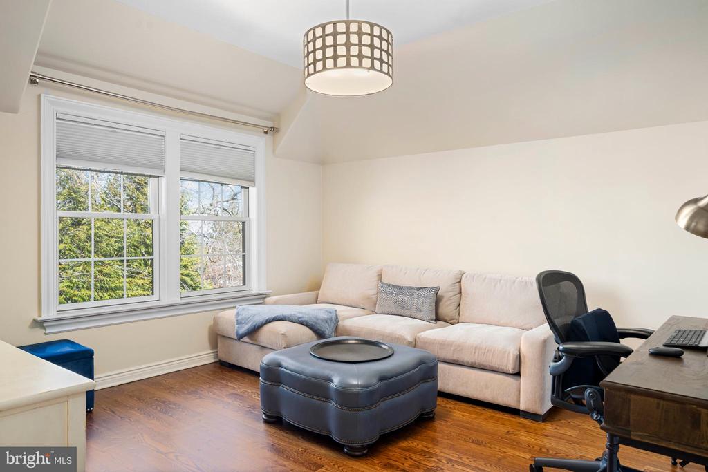 3 VALLEY VIEW ROAD
