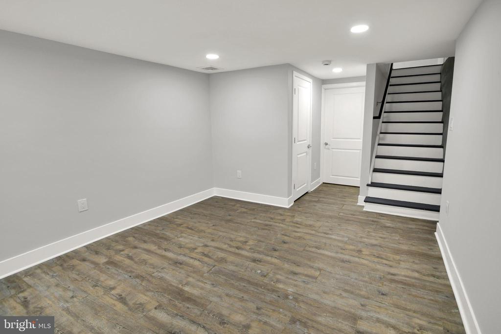 1459 N 30TH STREET