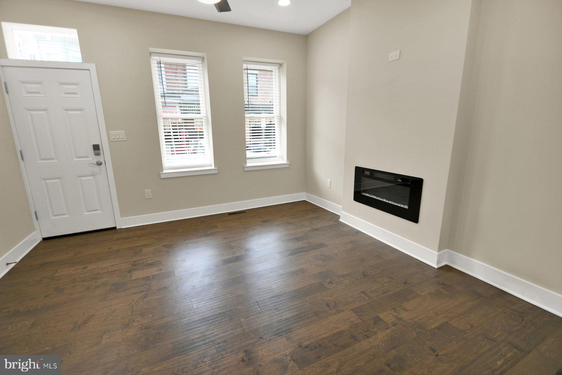 1459 N 30TH STREET