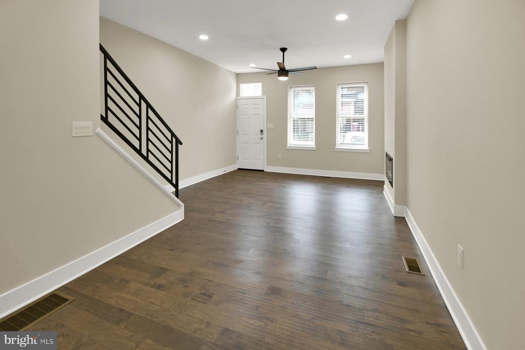 1459 N 30TH STREET