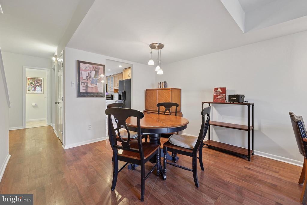 309 SHAWMONT AVENUE 2E