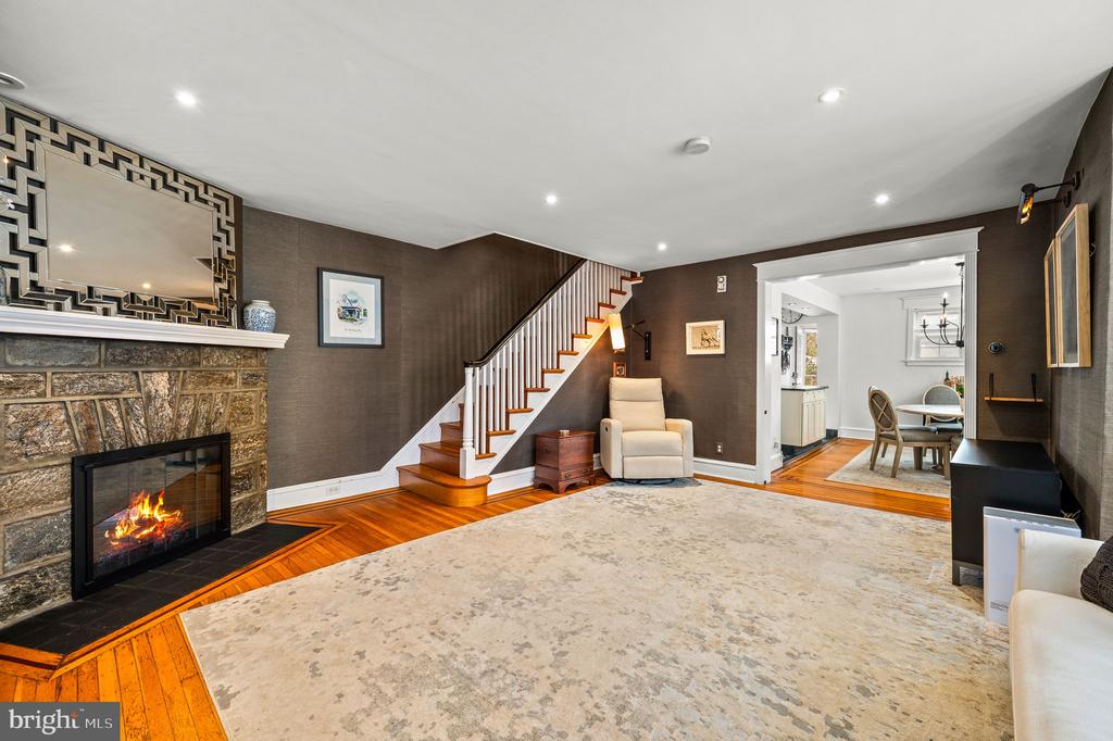 3309 W PENN STREET