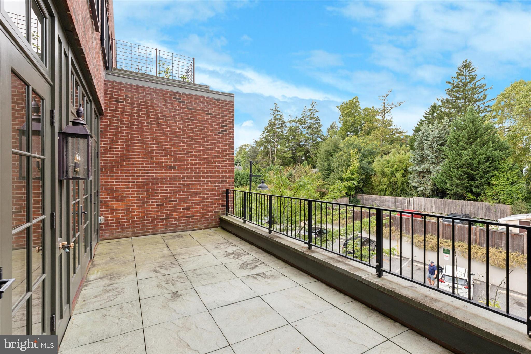 8200 GERMANTOWN AVENUE 3E