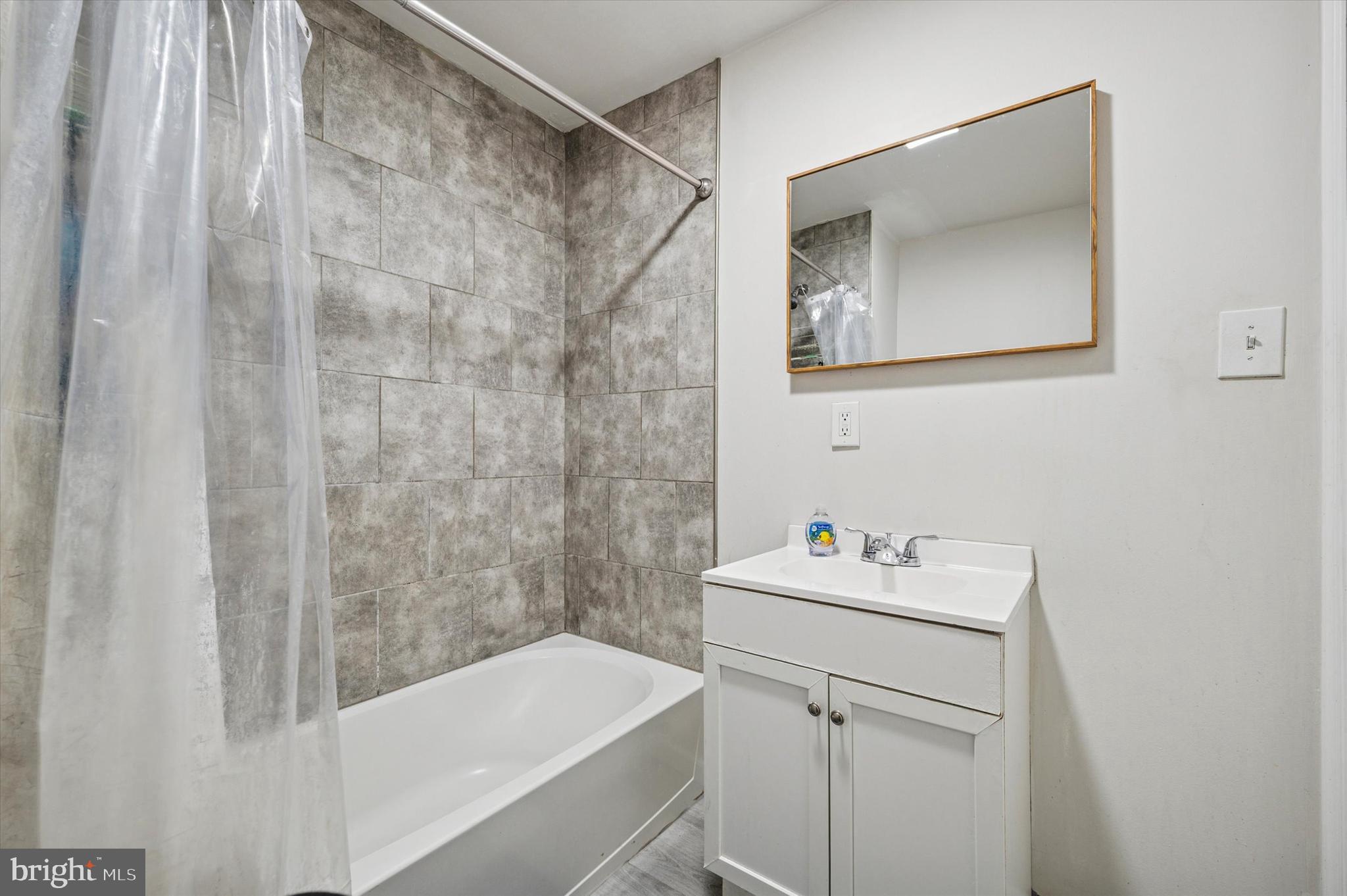 2741 GERMANTOWN AVENUE