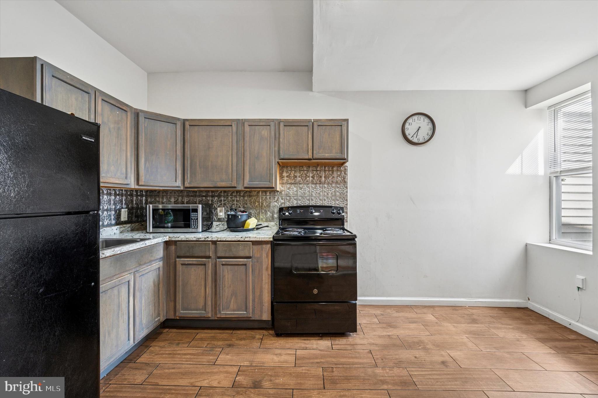 2741 GERMANTOWN AVENUE