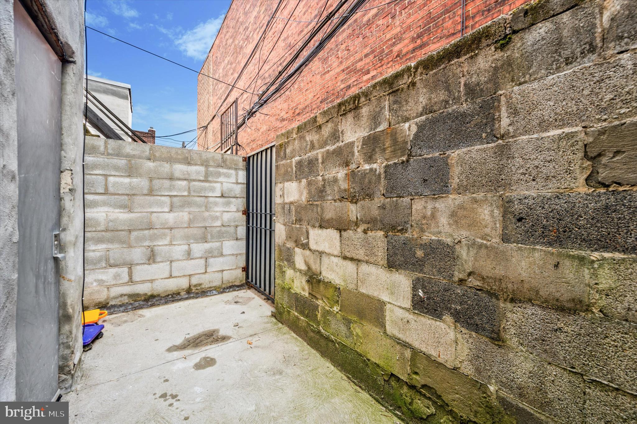 2741 GERMANTOWN AVENUE