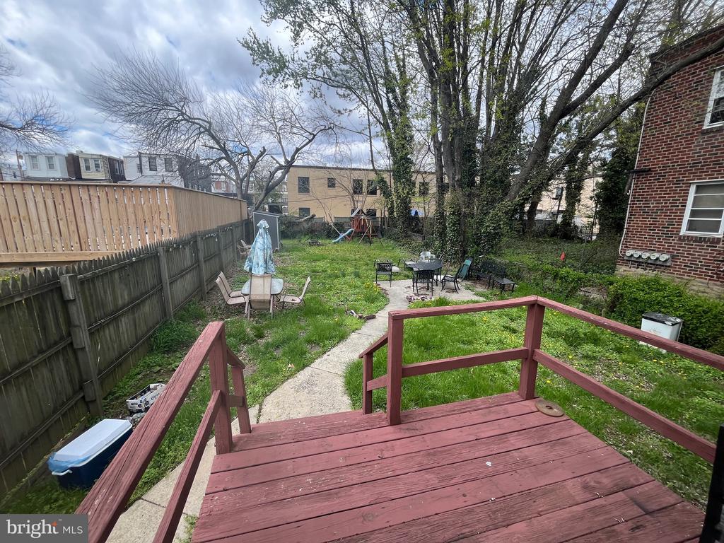 6122 BINGHAM STREET 1ST FLOOR
